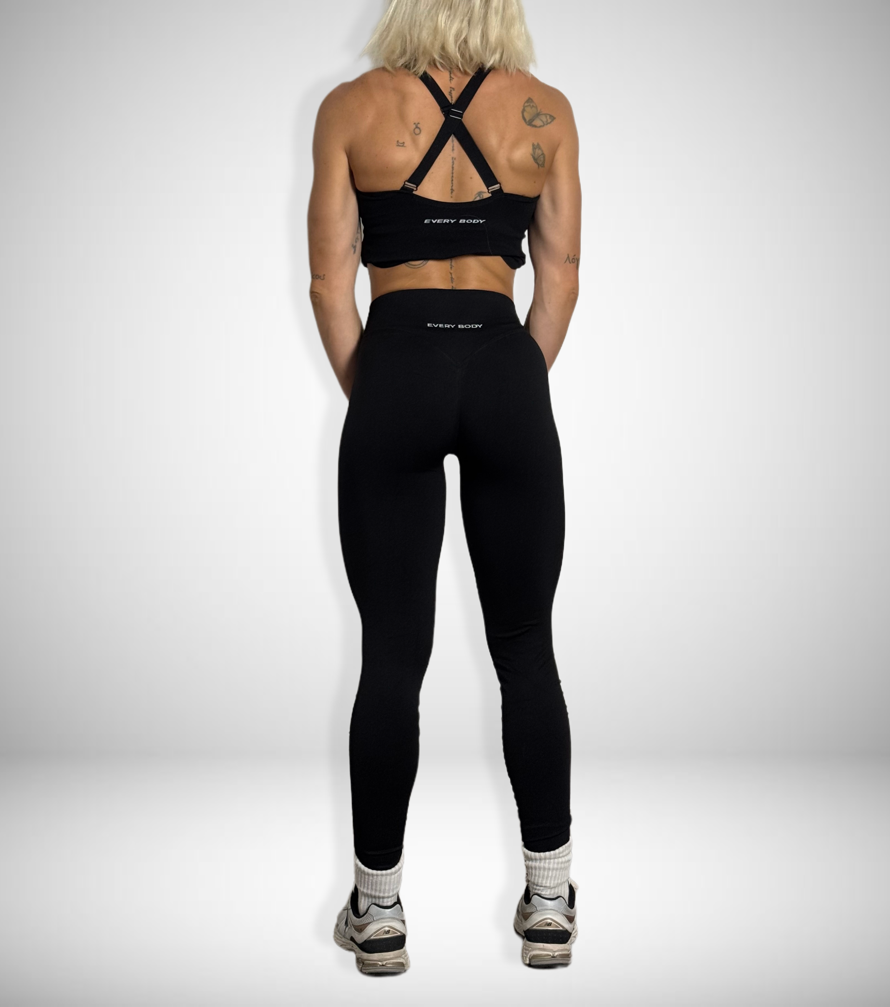 PERFORMANCE LEGGINGS — VICTORY BLACK